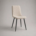 Chaise de salle à manger rembourrée en velours polyester ivoire avec pieds en acier noir, 46 x 54 x 84 cm