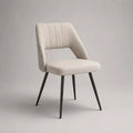 Chaise de salle à manger rembourrée en polyester et acier noir, dossier ajouré beige, 55 × 58 × 82 cm